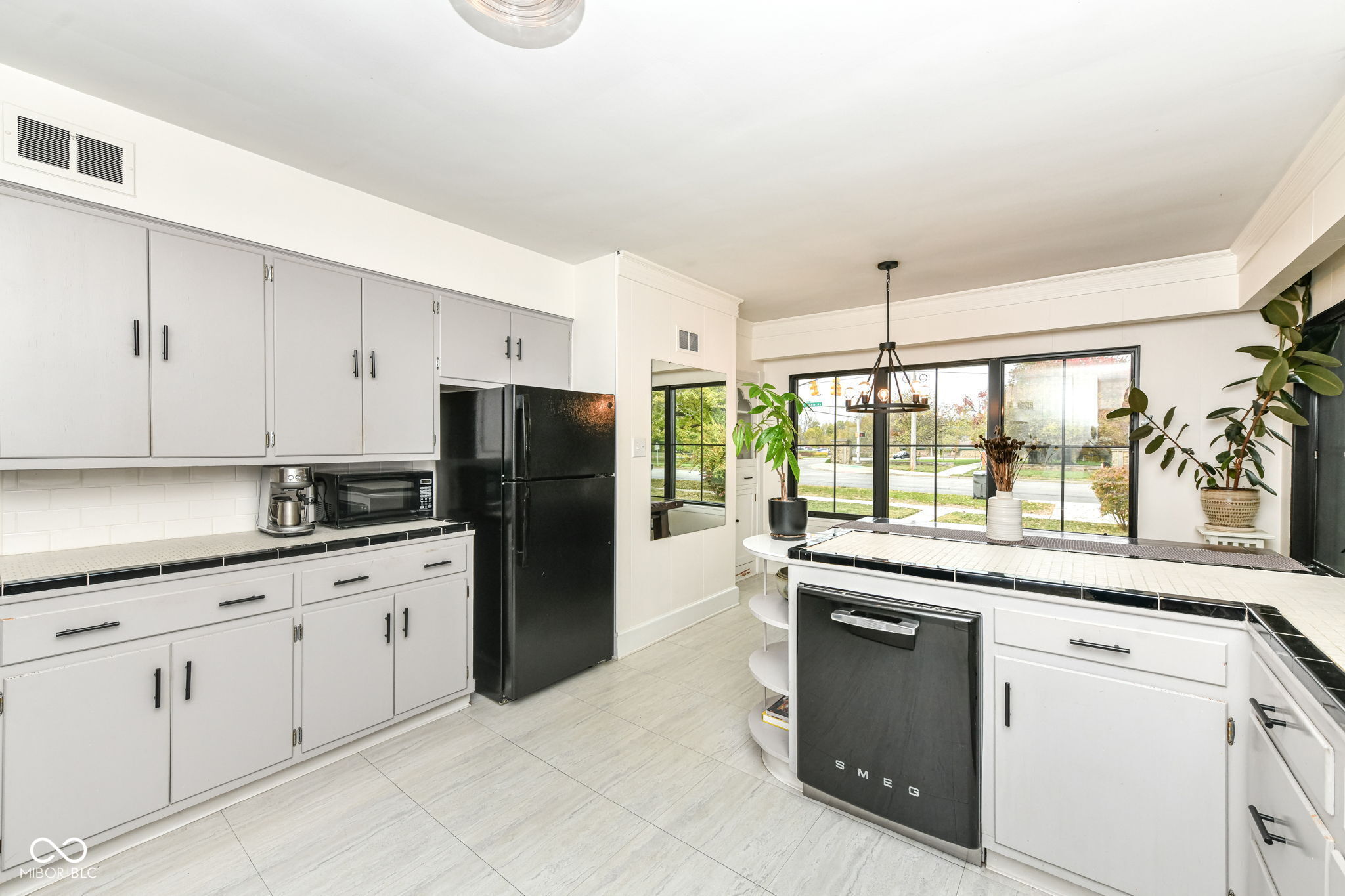 1607 Broad Ripple Avenue Indianapolis, IN 46220 - Photo 12 of 45