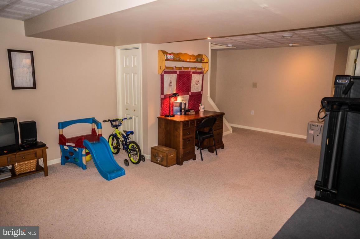 2904 Harper Road Reading, PA 19610 - Photo 15 of 24