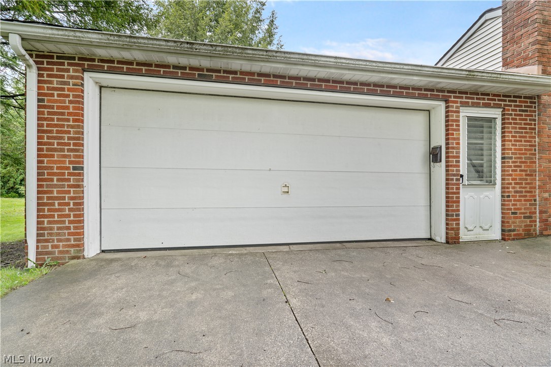 1907 Koons Road North Canton, OH 44720 - Photo 14 of 14 2 car attached garage