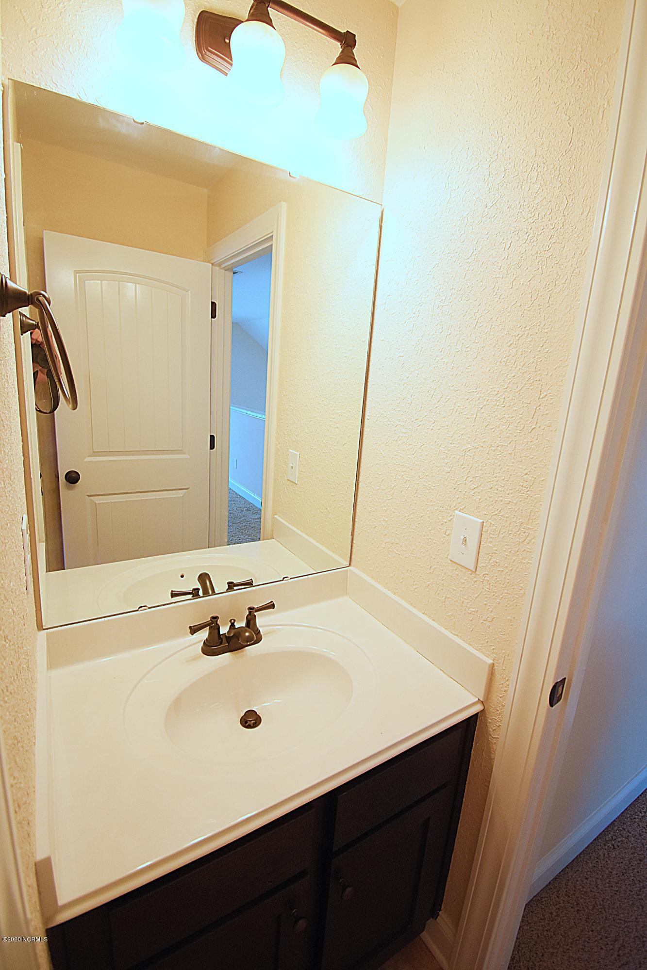 113 Coree Way New Bern, NC 28562 - Photo 31 of 55 2nd Sink for Jack and JIll Bath