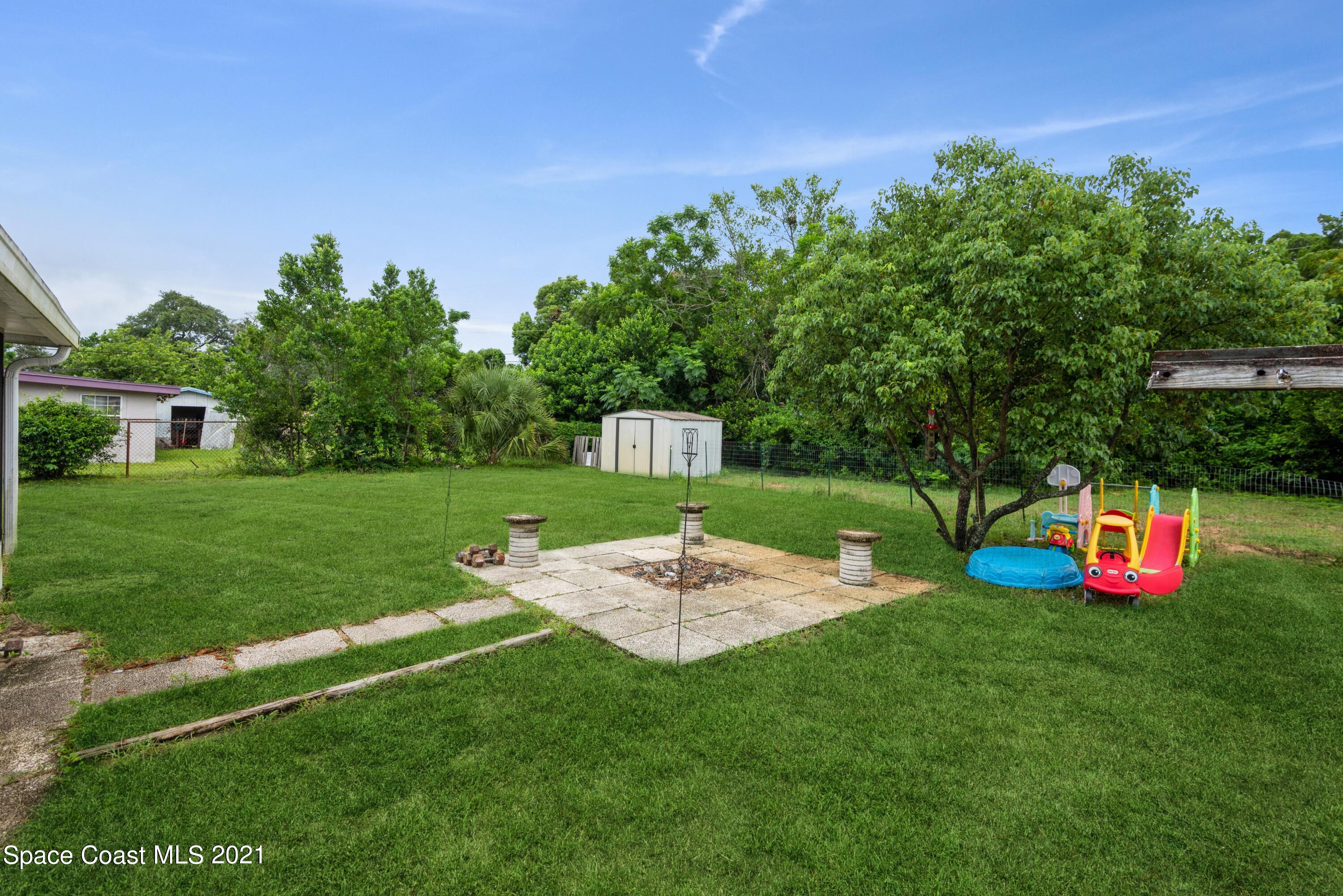 2360 Dolphin Road Titusville, FL 32780 - Photo 28 of 29 Backyard