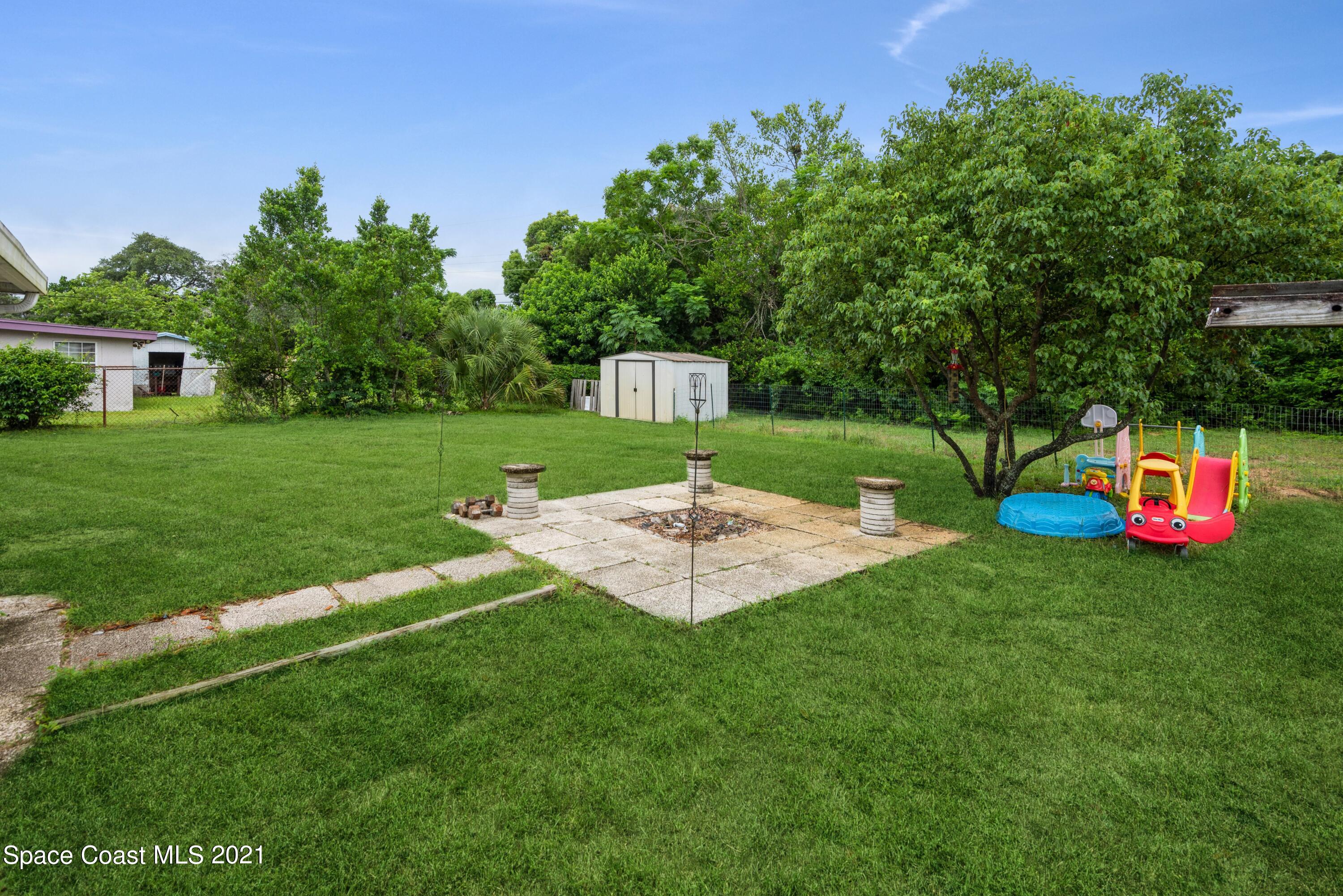 2360 Dolphin Road Titusville, FL 32780 - Photo 29 of 29 Backyard