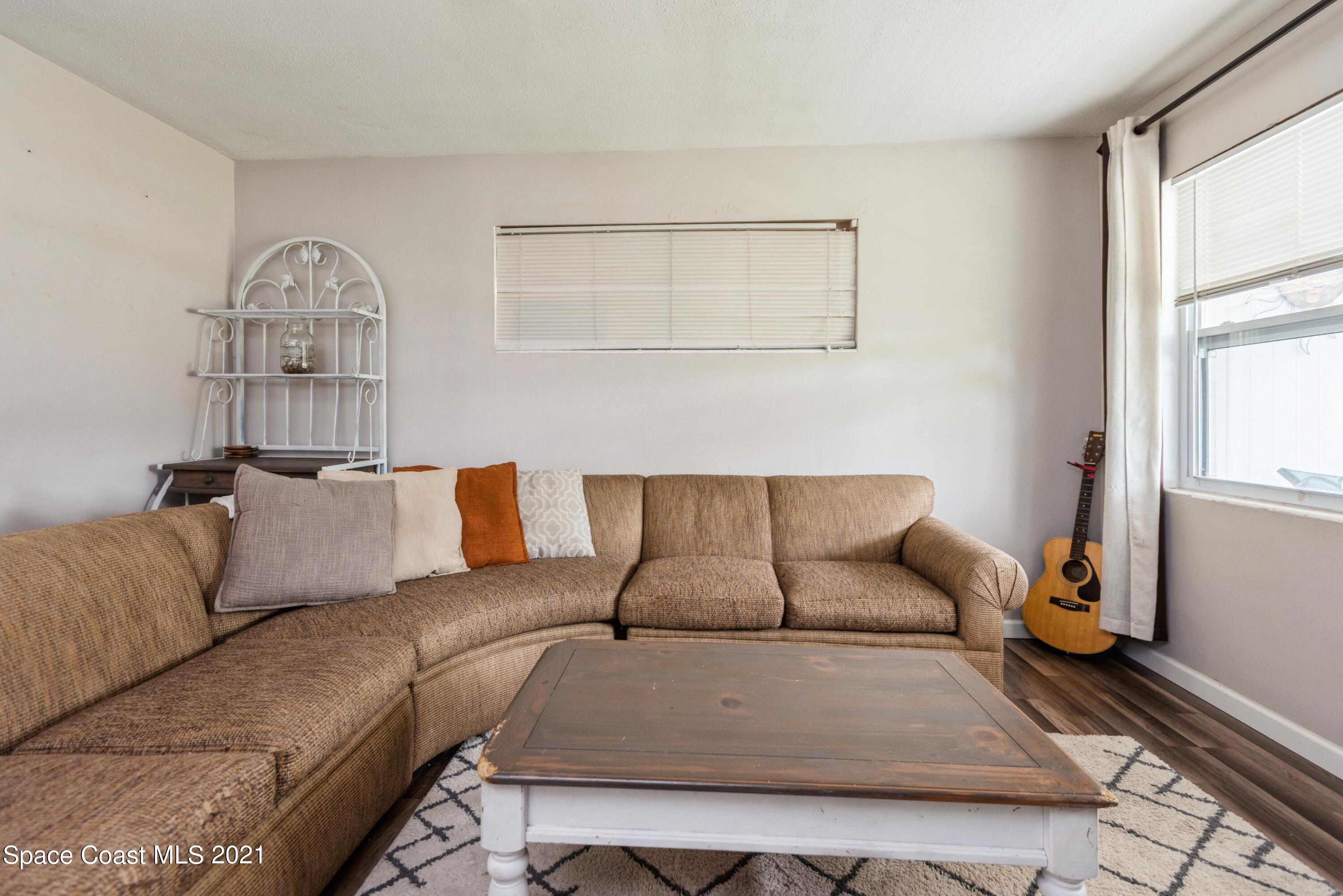 2360 Dolphin Road Titusville, FL 32780 - Photo 6 of 29 Great Room
