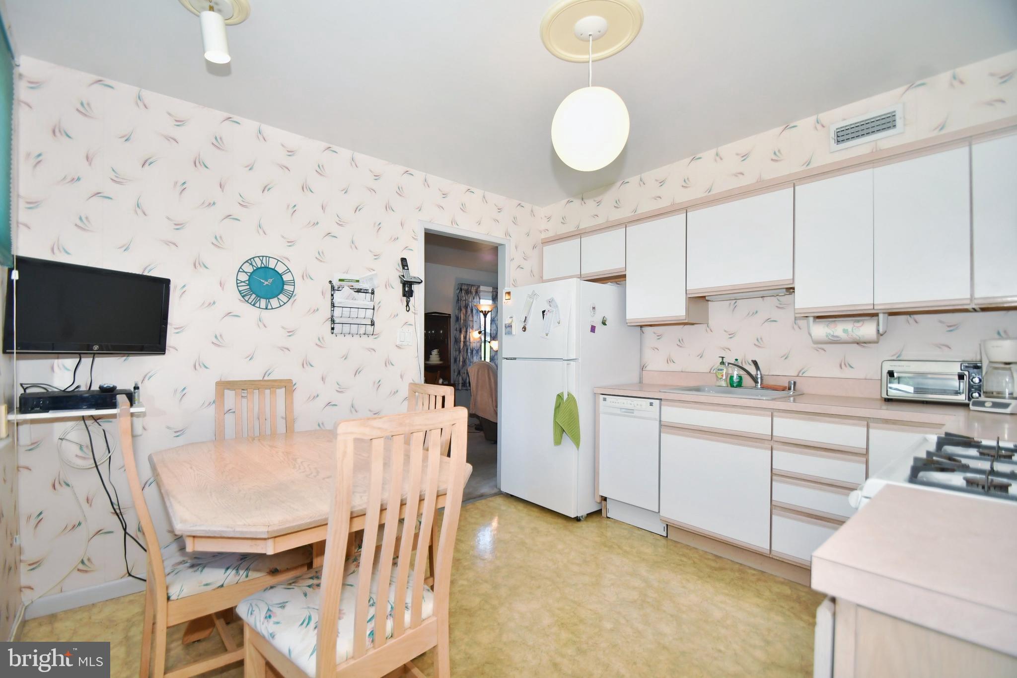 2206 Cider Mill Road Baltimore, MD 21234 - Photo 14 of 40 Gallery Image 14