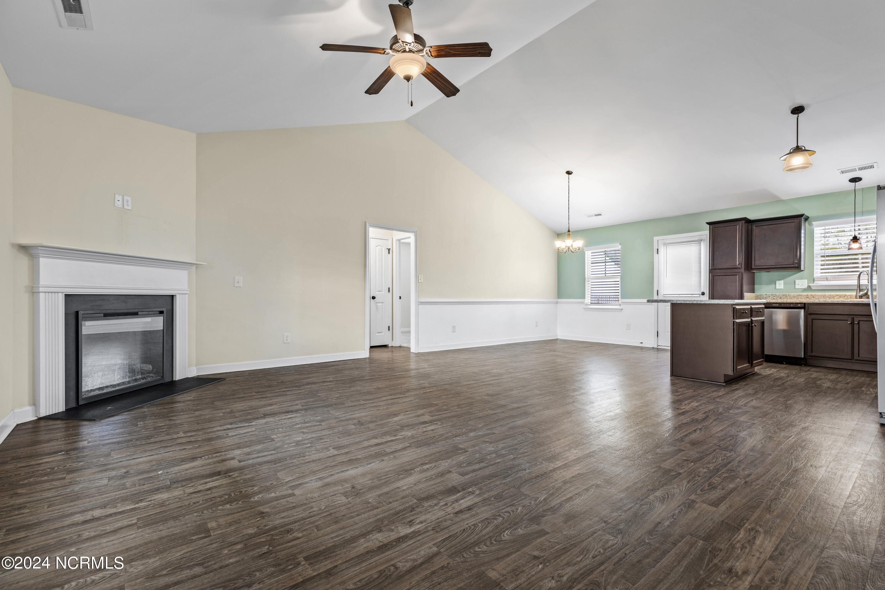 115 Barnhouse Road Jacksonville, NC 28546 - Photo 4 of 19 0W2A6298