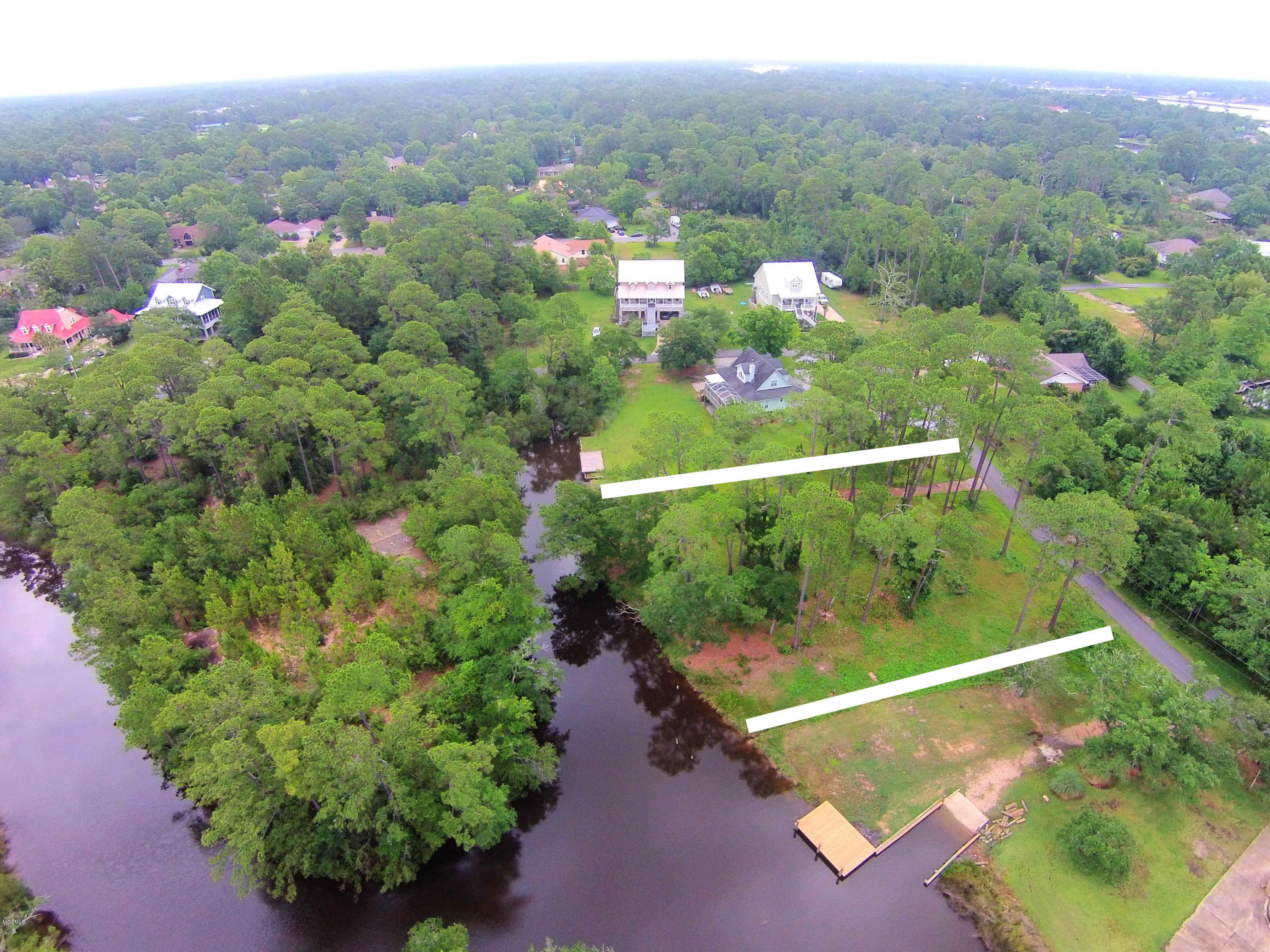 6301 Porteaux Road Ocean Springs, MS 39564 - Photo 9 of 10 Adjoining Launch