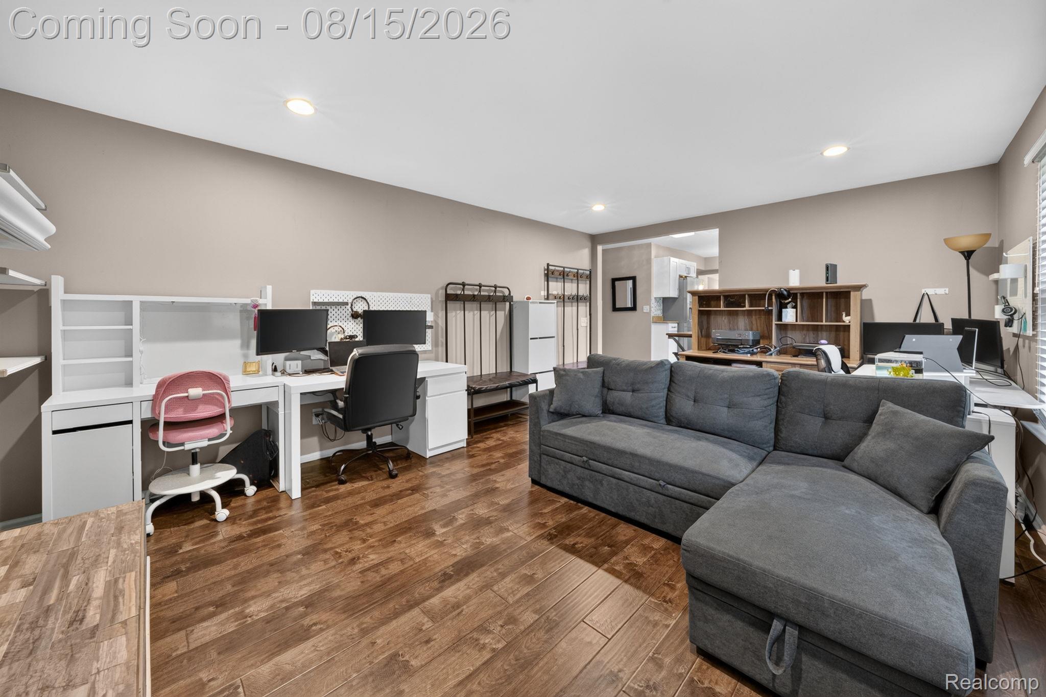 385 Arlington Drive Rochester, MI 48307 - Photo 33 of 47 385 Arlington RHills HDR-75.jpg