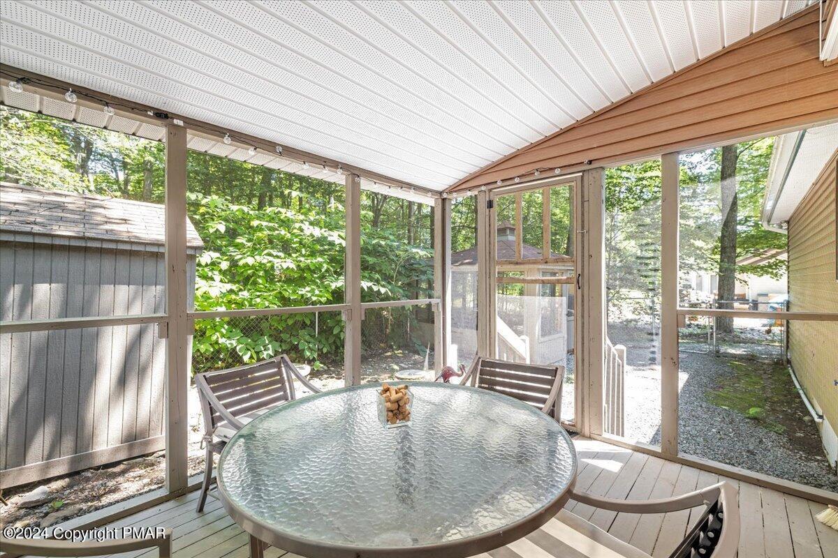 4121 Romeo Road Tobyhanna, PA 18466 - Photo 17 of 21 Screened In