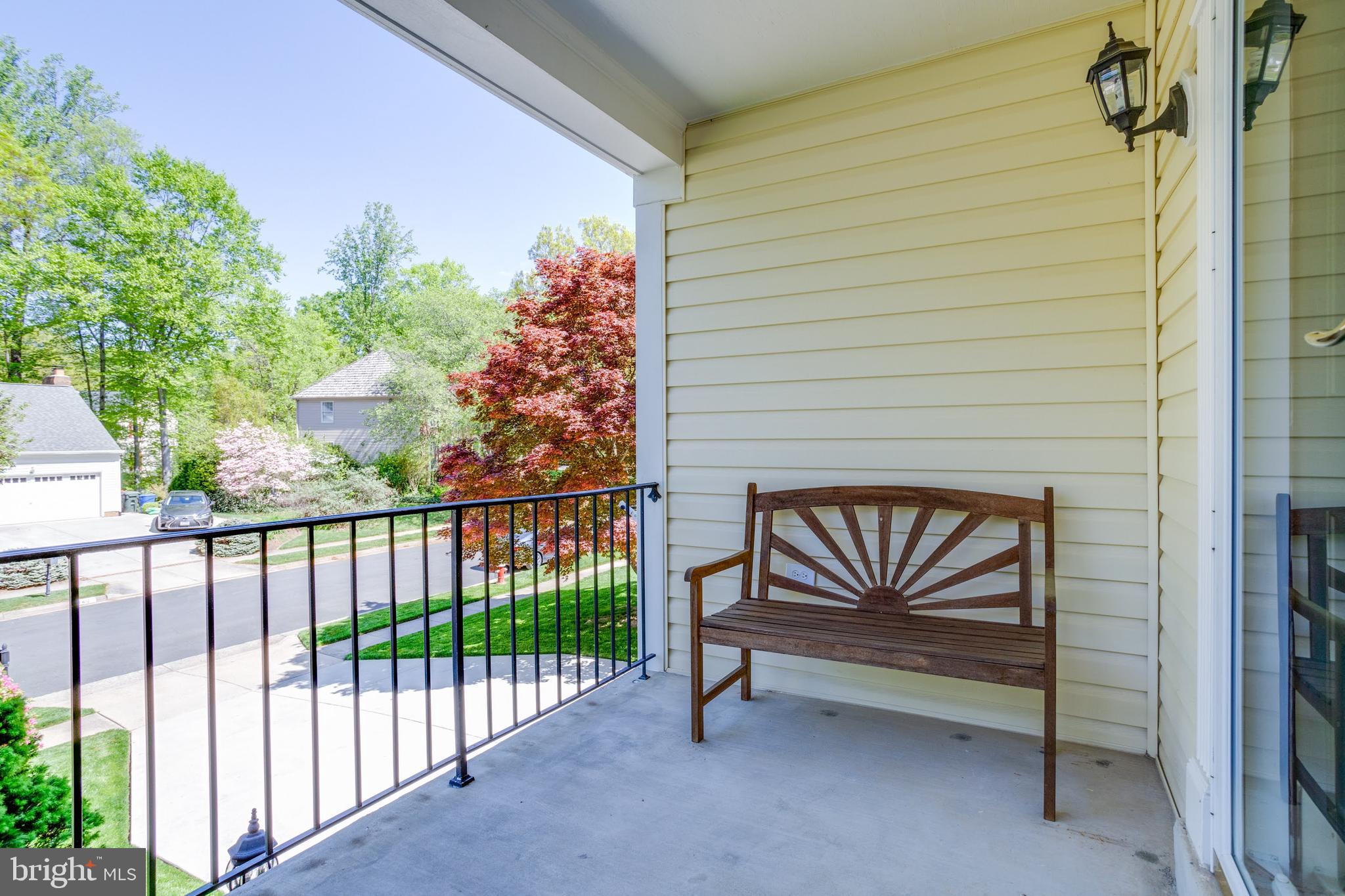 7413 Brian Run Court Springfield, VA 22153 - Photo 4 of 51 Gallery Image 4