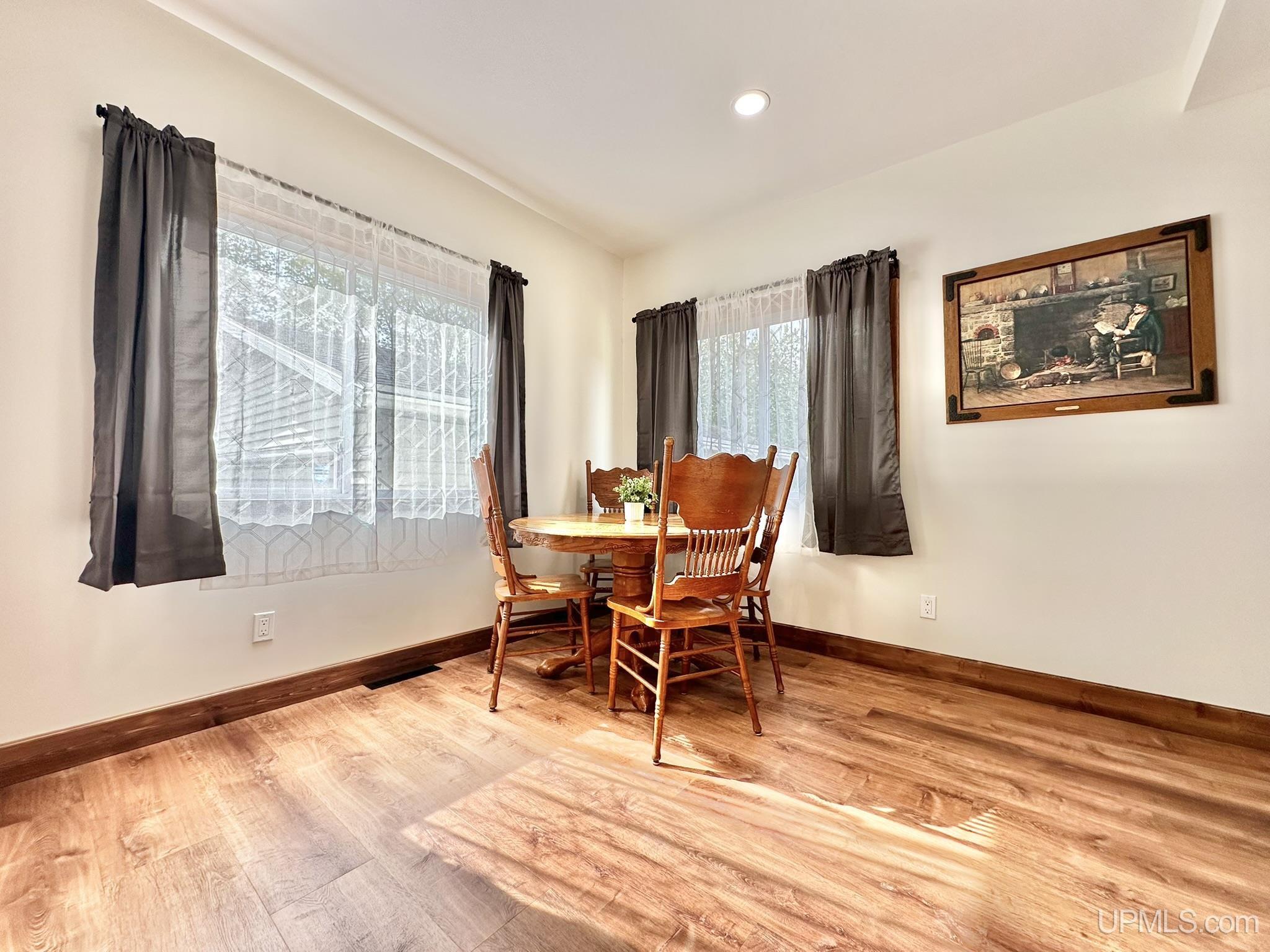 1701 Ridge Street Niagara, WI 54151 - Photo 5 of 17 Gallery Image 5