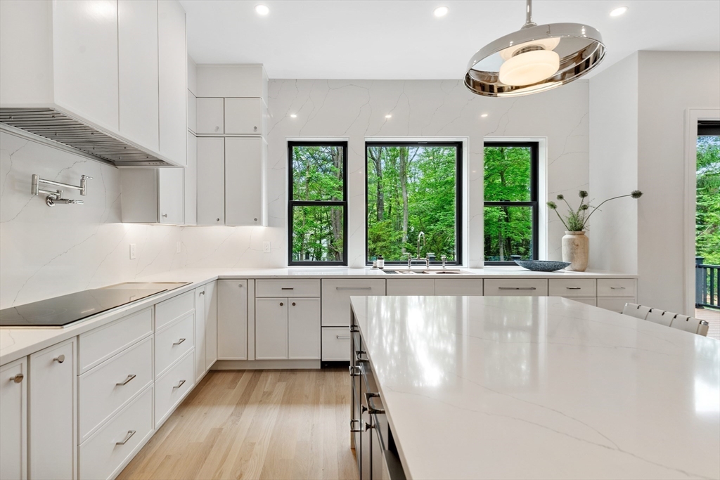 37 Philip Road Lexington, MA 02421 - Photo 4 of 23