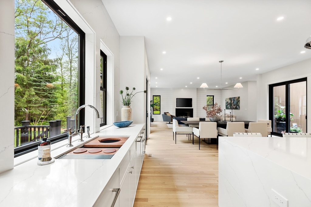 37 Philip Road Lexington, MA 02421 - Photo 6 of 23