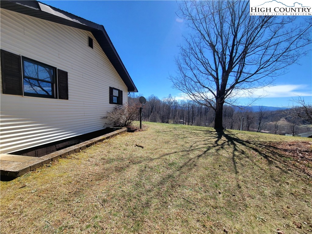 198 Lola Perry Road Zionville, NC 28698 - Photo 20 of 23 Gallery Image 20