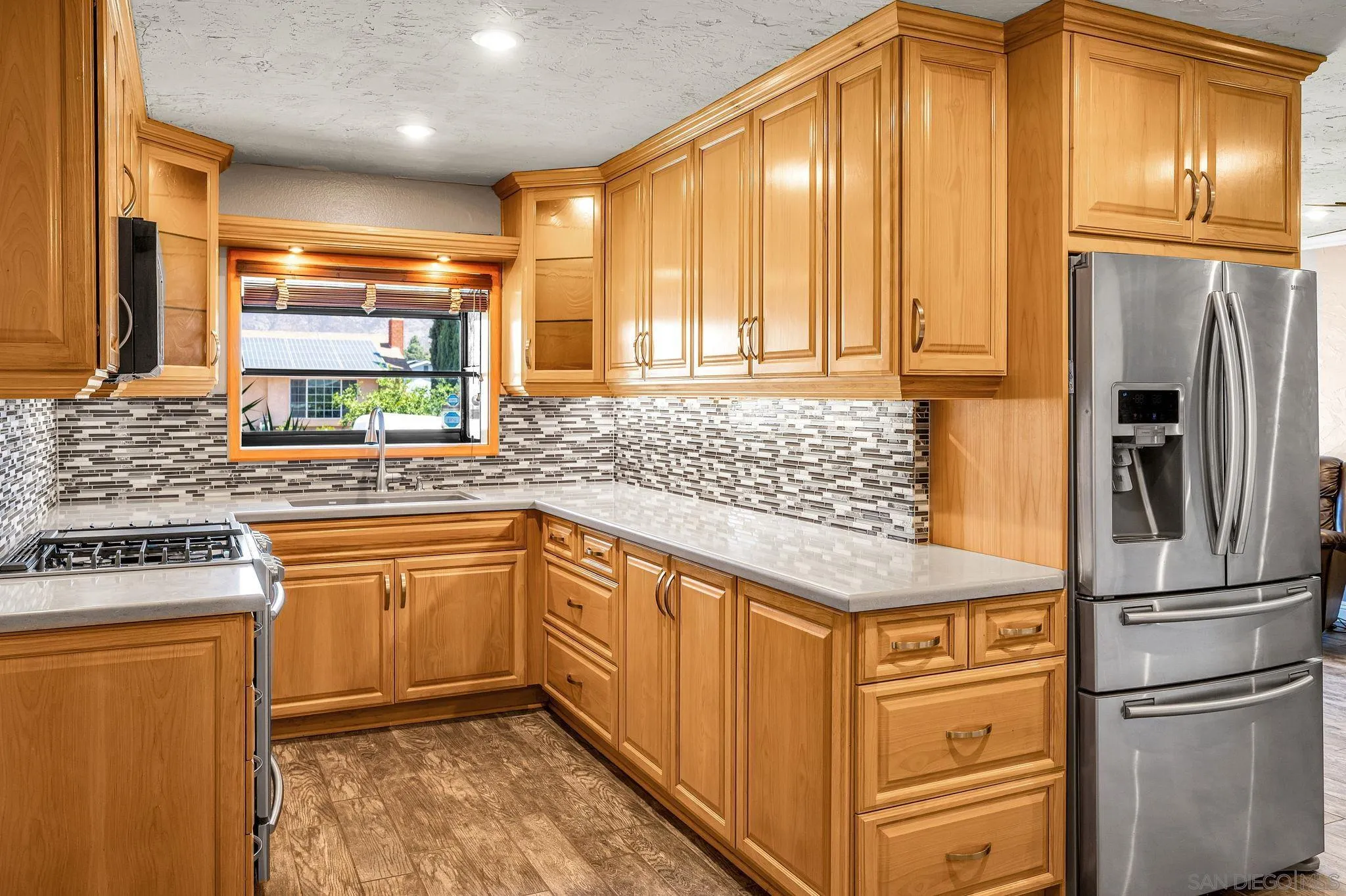 10131 Maple Tree Road Santee, CA 92071 - Photo 11 of 35 Gallery Image 11