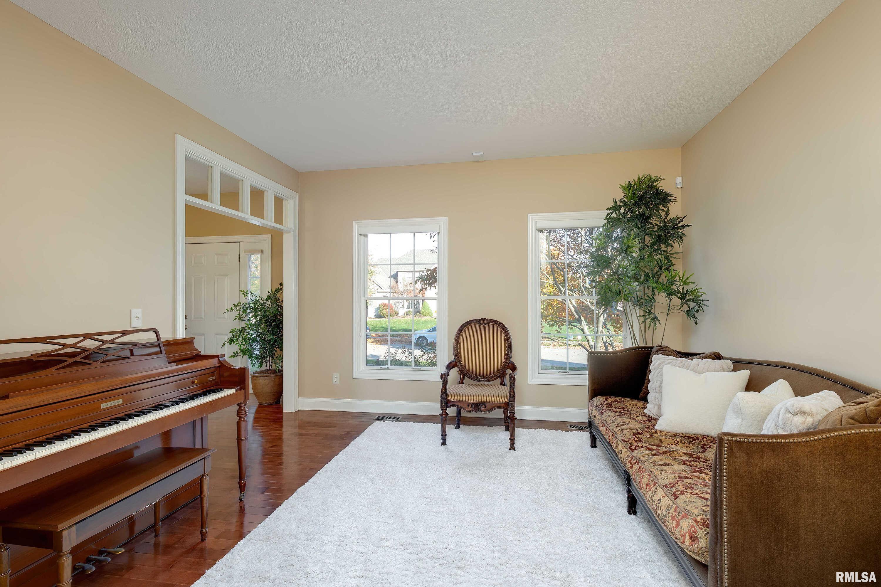 6328 Patrick Pointe Road Davenport, IA 52807 - Photo 13 of 60 Gallery Image 13