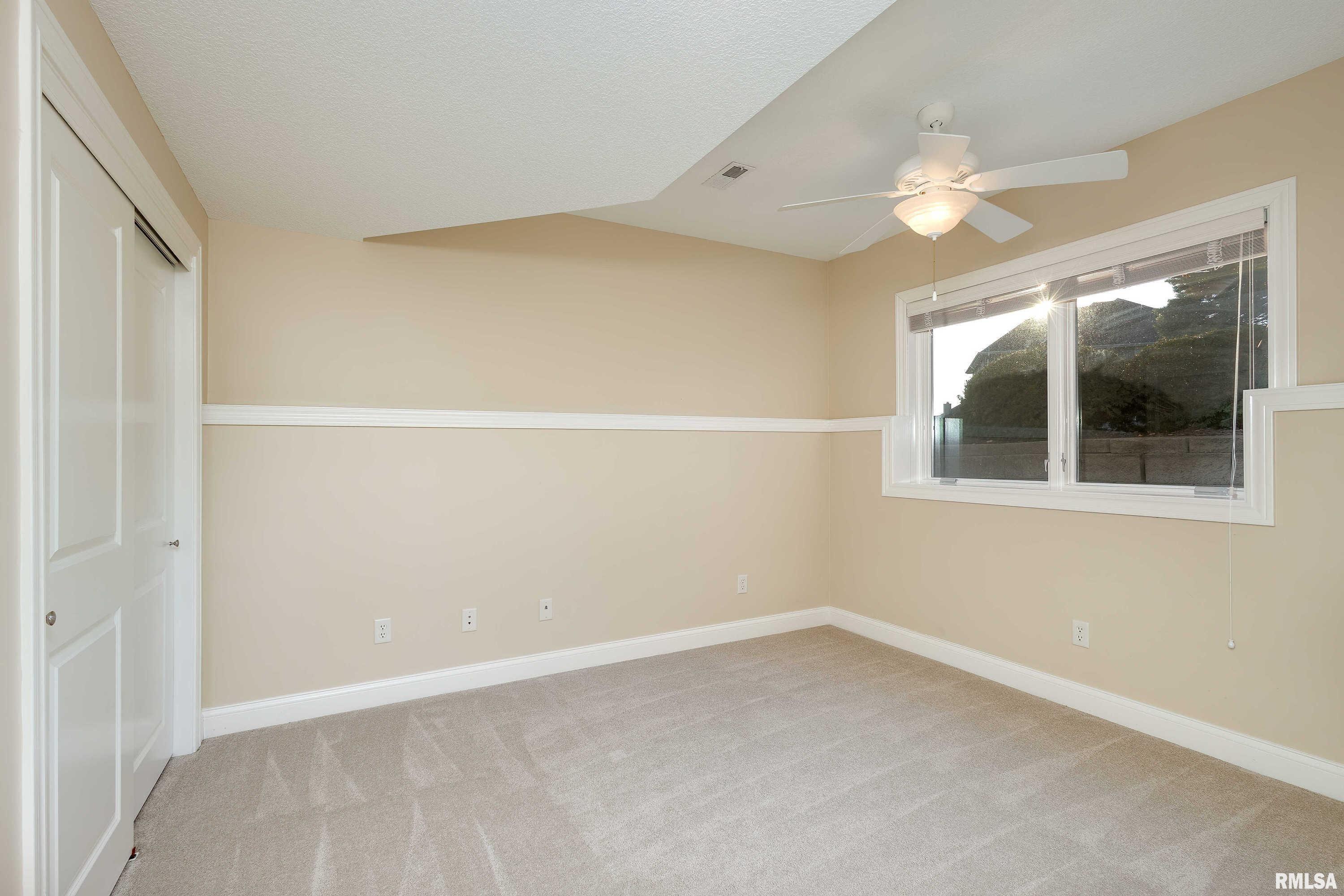 6328 Patrick Pointe Road Davenport, IA 52807 - Photo 46 of 60 Gallery Image 46