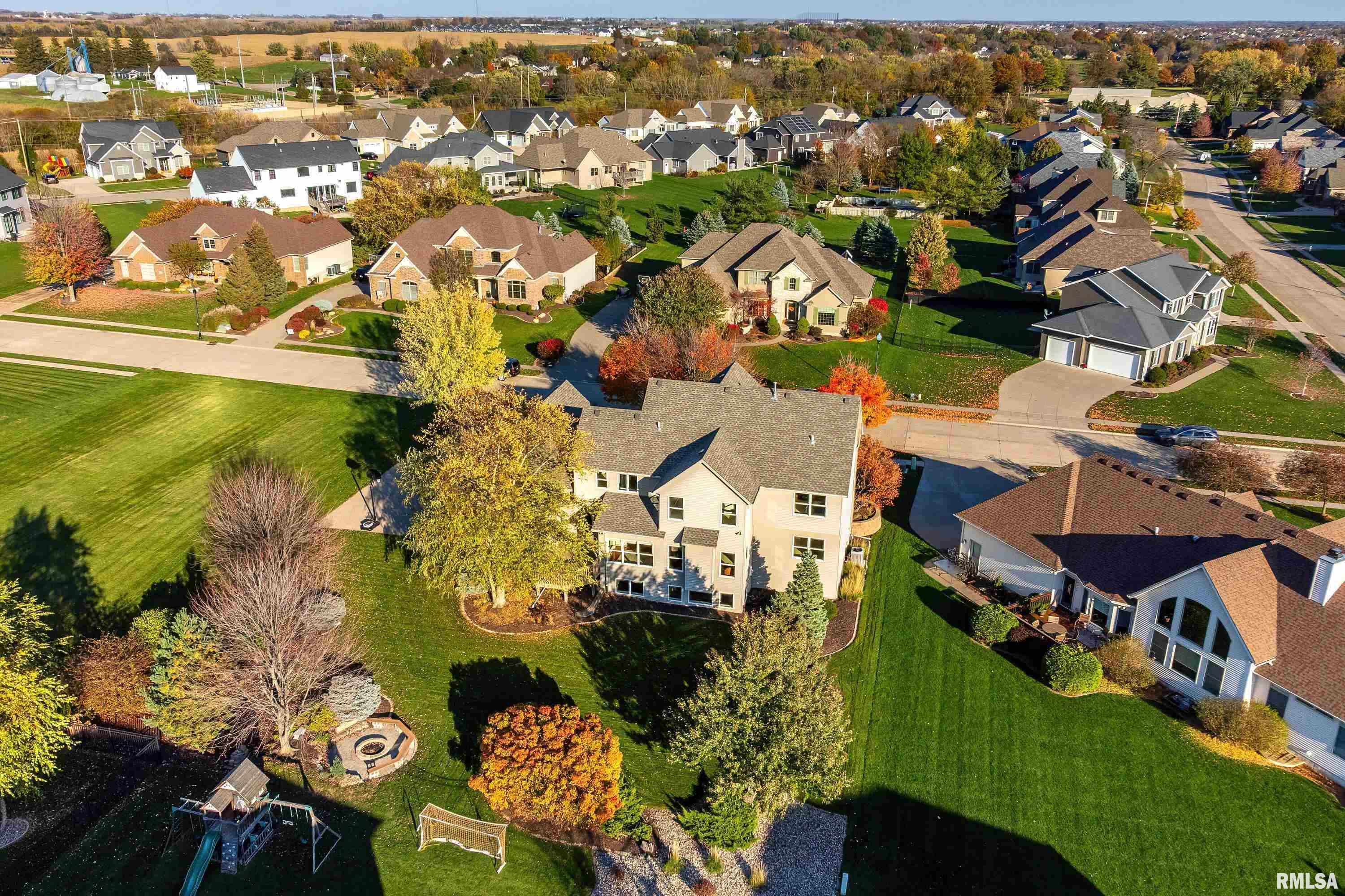 6328 Patrick Pointe Road Davenport, IA 52807 - Photo 9 of 60 Gallery Image 9