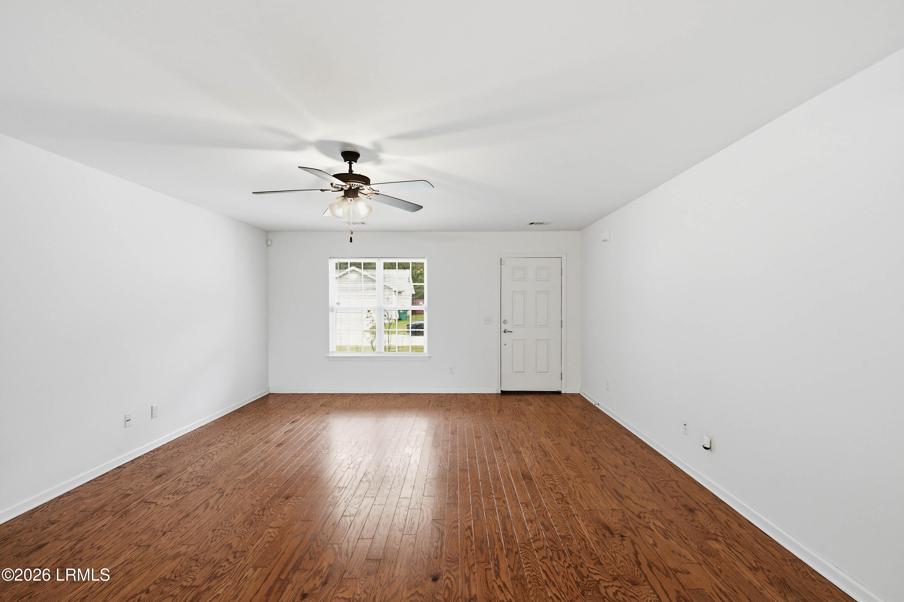 464 Ridgeland Lakes Drive Ridgeland, SC 29936 - Photo 11 of 43 464 Ridgeland Lakes-15