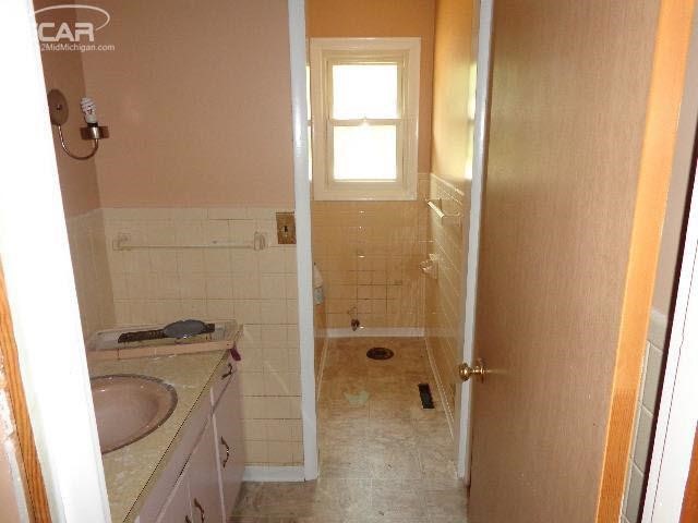 6100 Jade Road Bridgeport, MI 48722 - Photo 11 of 20