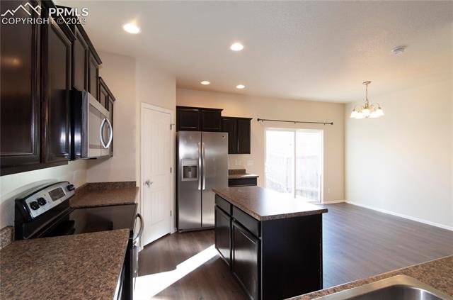 6359 Pilgrimage Road Colorado Springs, CO 80925 - Photo 12 of 41 kitchen