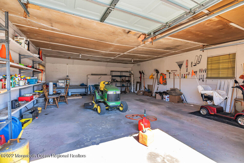 25 Spring Road Millstone Township, NJ 08510 - Photo 36 of 50 040_mjb05130