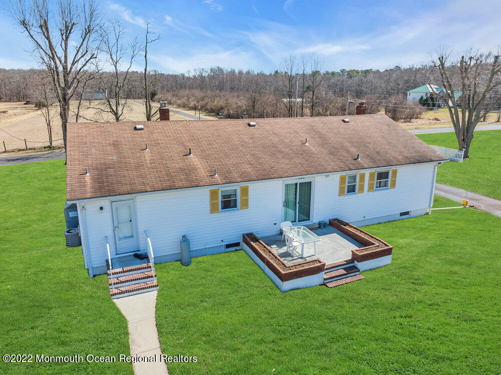 25 Spring Road Millstone Township, NJ 08510 - Photo 47 of 50 059_dji_0093-1
