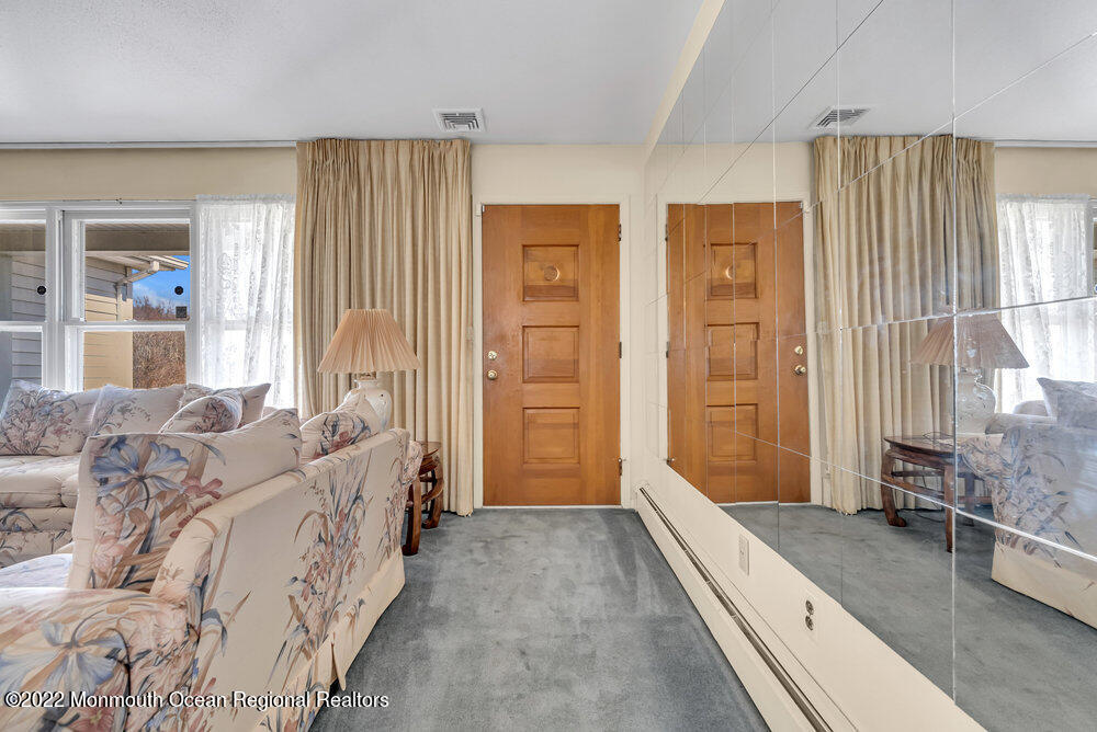 25 Spring Road Millstone Township, NJ 08510 - Photo 5 of 50 008_mjb05140