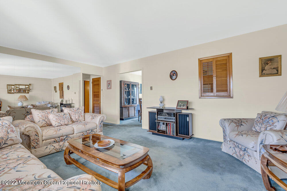 25 Spring Road Millstone Township, NJ 08510 - Photo 7 of 50 010_mjb05150