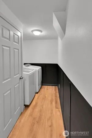 a view of walk in closet
