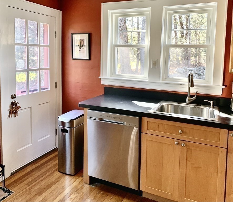 28 Rice Road Wayland, MA 01778 - Photo 7 of 16 Gallery Image 7