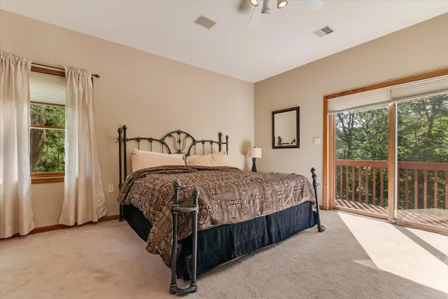 $824,900 | 257 Eastshore Drive, East Stroudsburg, PA 18301