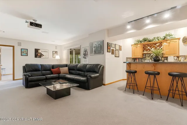 $824,900 | 257 Eastshore Drive, East Stroudsburg, PA 18301