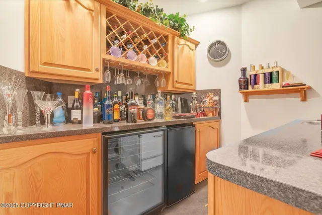 $824,900 | 257 Eastshore Drive, East Stroudsburg, PA 18301