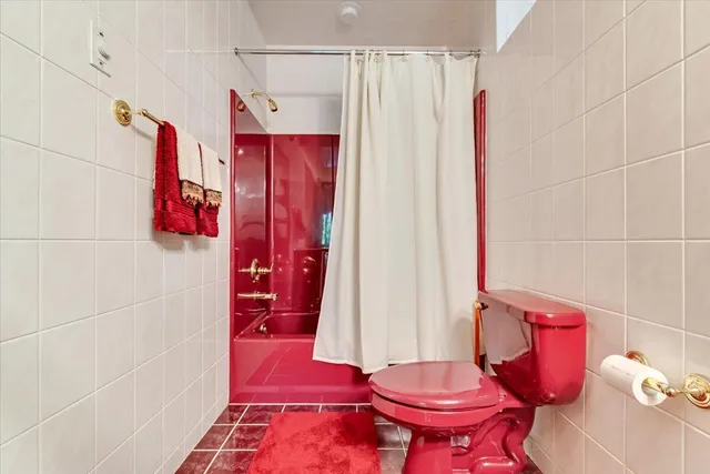 $824,900 | 257 Eastshore Drive, East Stroudsburg, PA 18301