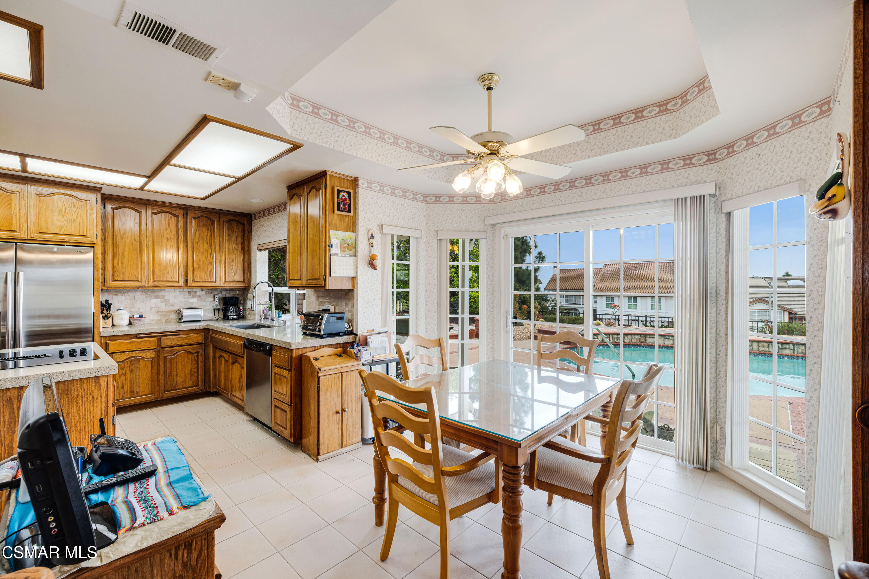 18128 Sandringham Court Porter Ranch, CA 91326 - Photo 20 of 60 Breakfast area