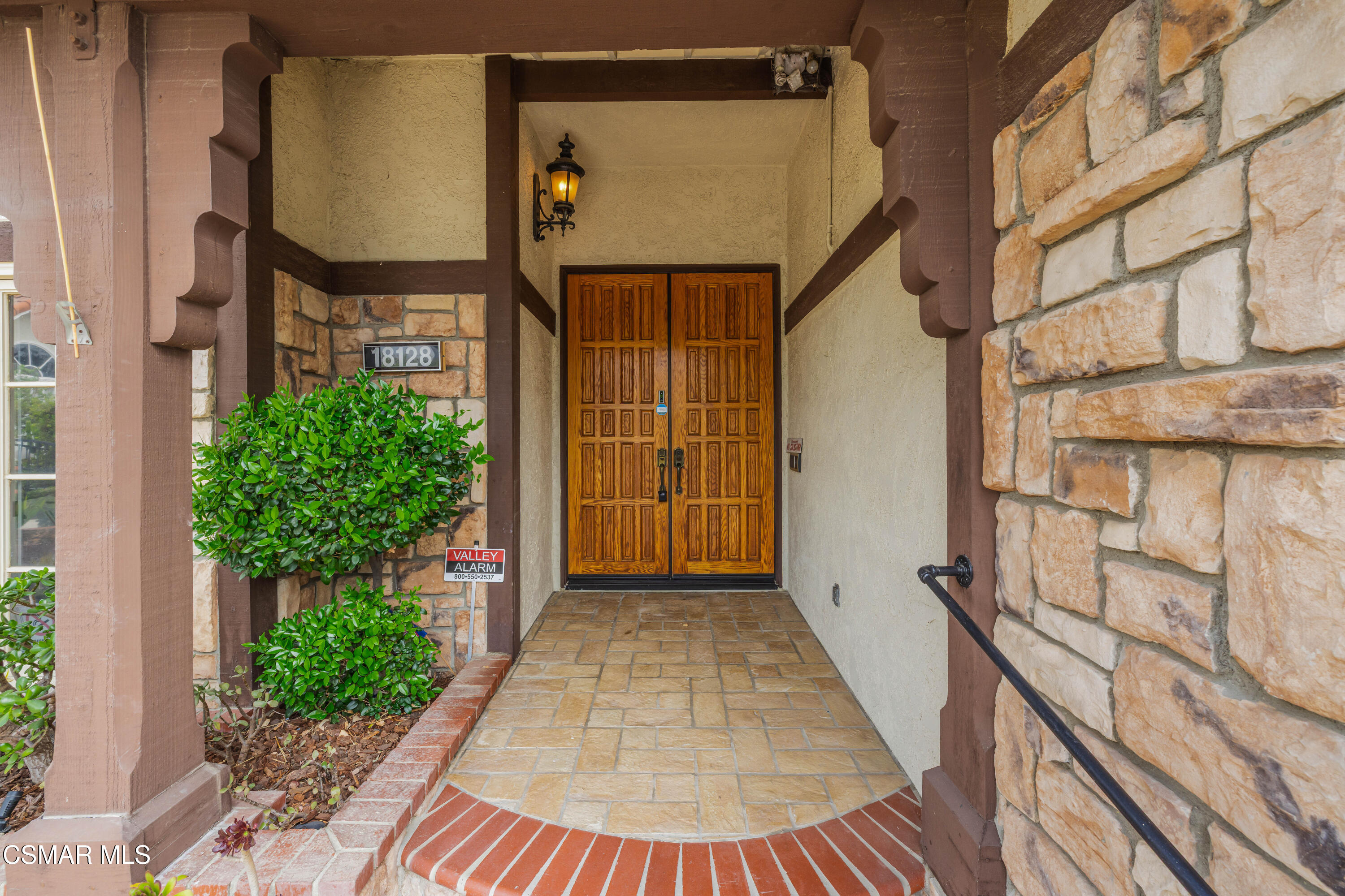 18128 Sandringham Court Porter Ranch, CA 91326 - Photo 4 of 60 Front