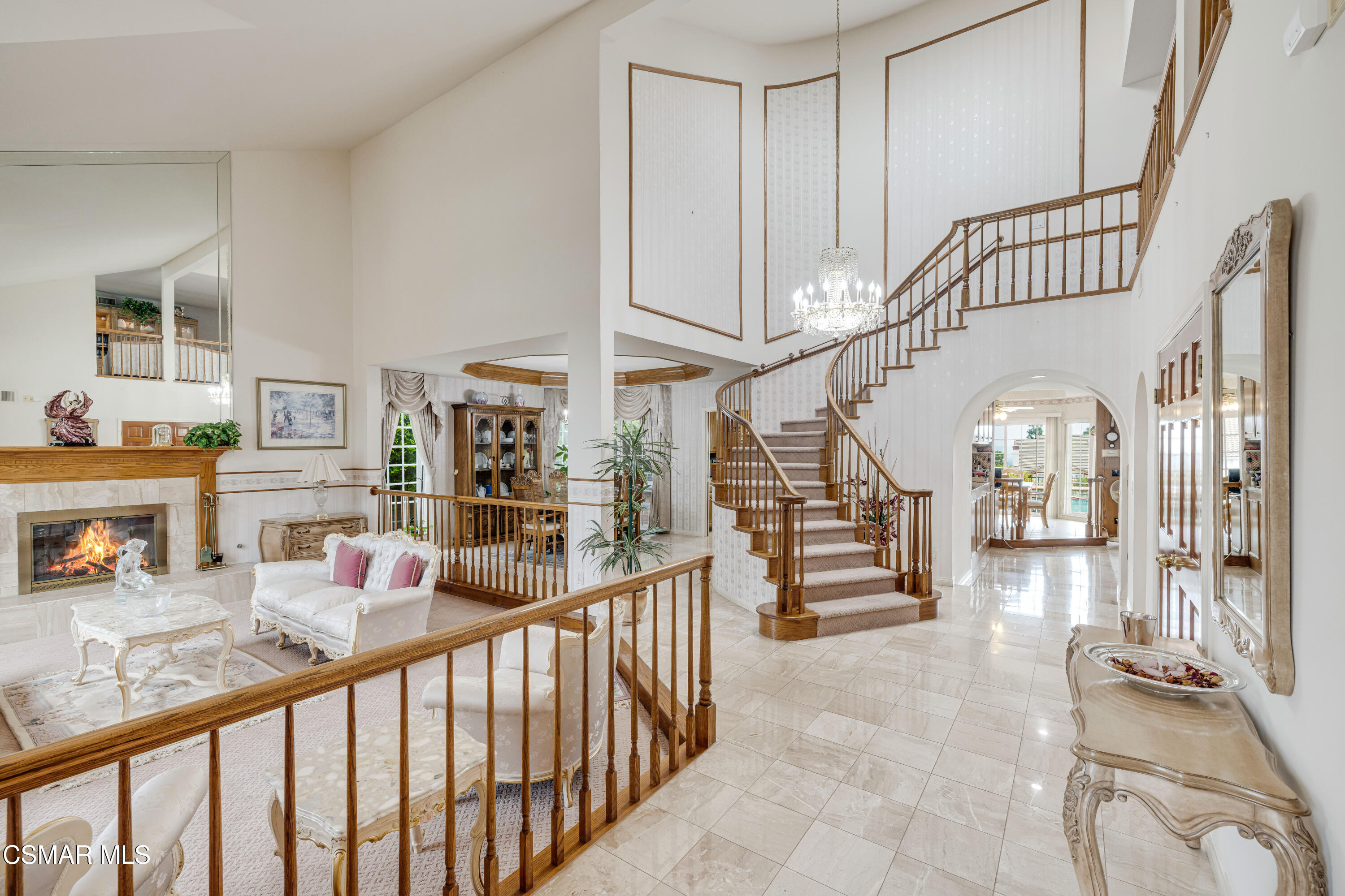 18128 Sandringham Court Porter Ranch, CA 91326 - Photo 5 of 60 Entry