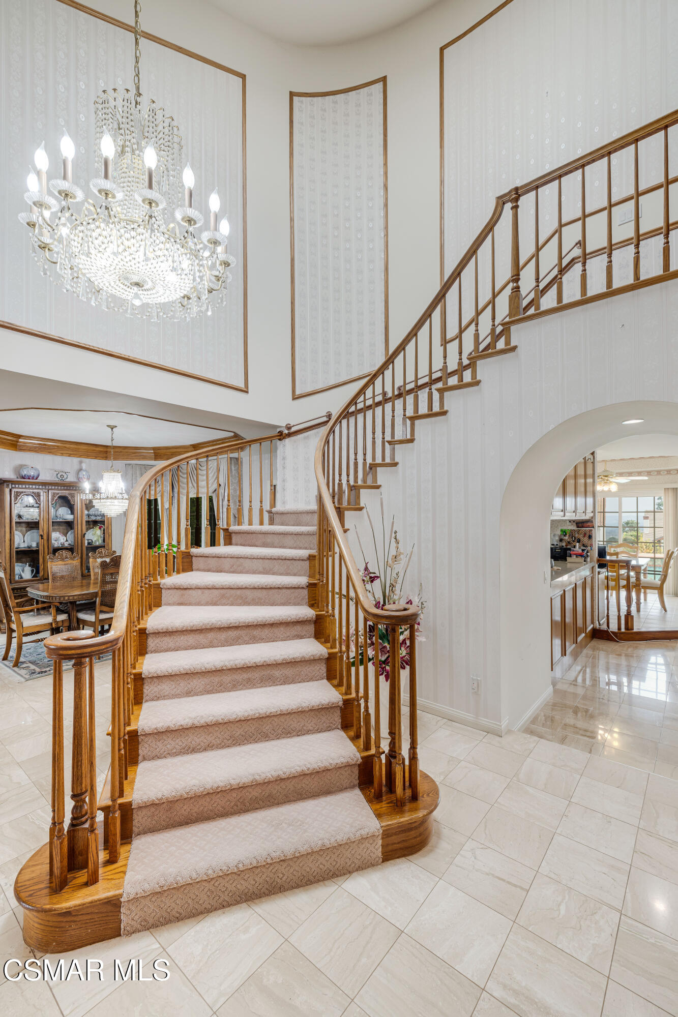 18128 Sandringham Court Porter Ranch, CA 91326 - Photo 6 of 60 Entry