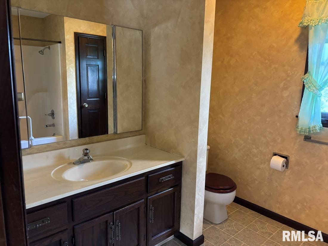 3405 Bluff Road Springfield, IL 62711 - Photo 27 of 38