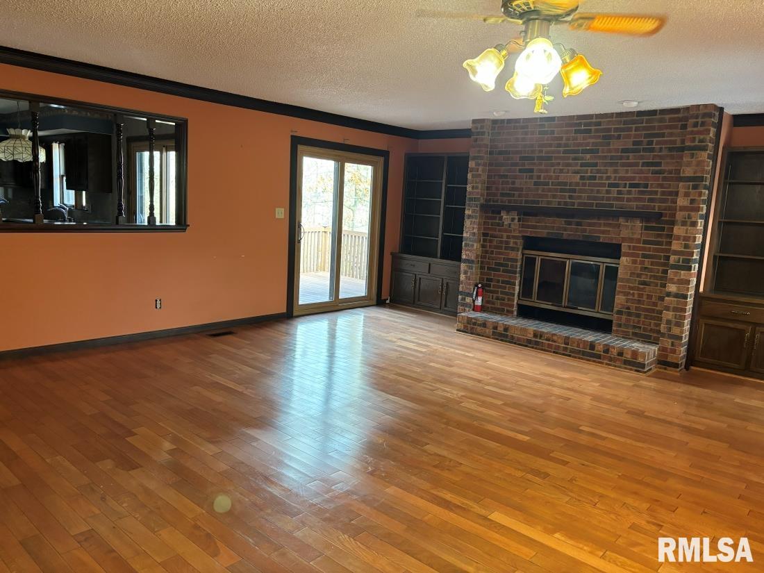 3405 Bluff Road Springfield, IL 62711 - Photo 4 of 38