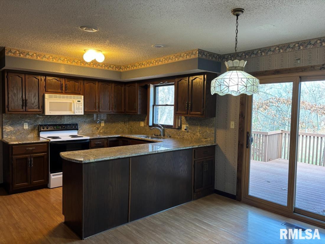 3405 Bluff Road Springfield, IL 62711 - Photo 10 of 38