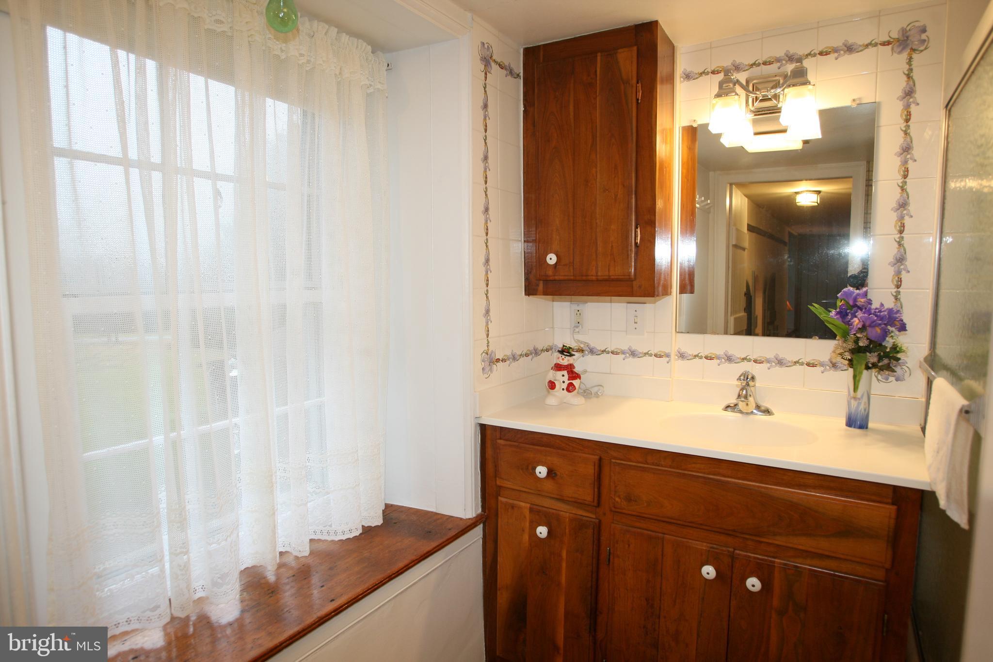308 Northbank Road Landenberg, PA 19350 - Photo 24 of 38 Upstairs full bath