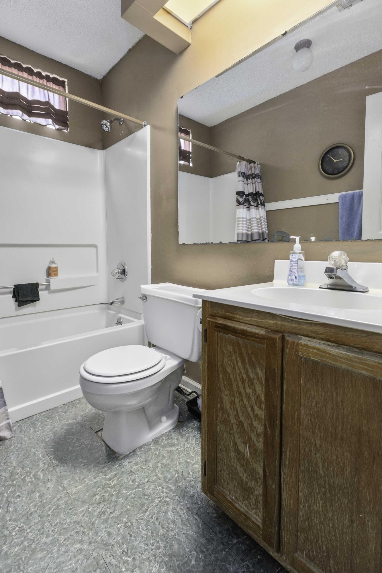 450 Indigo Road Goose Creek, SC 29445 - Photo 20 of 39 450IndigoRd-CasaVerdemediaLLC24