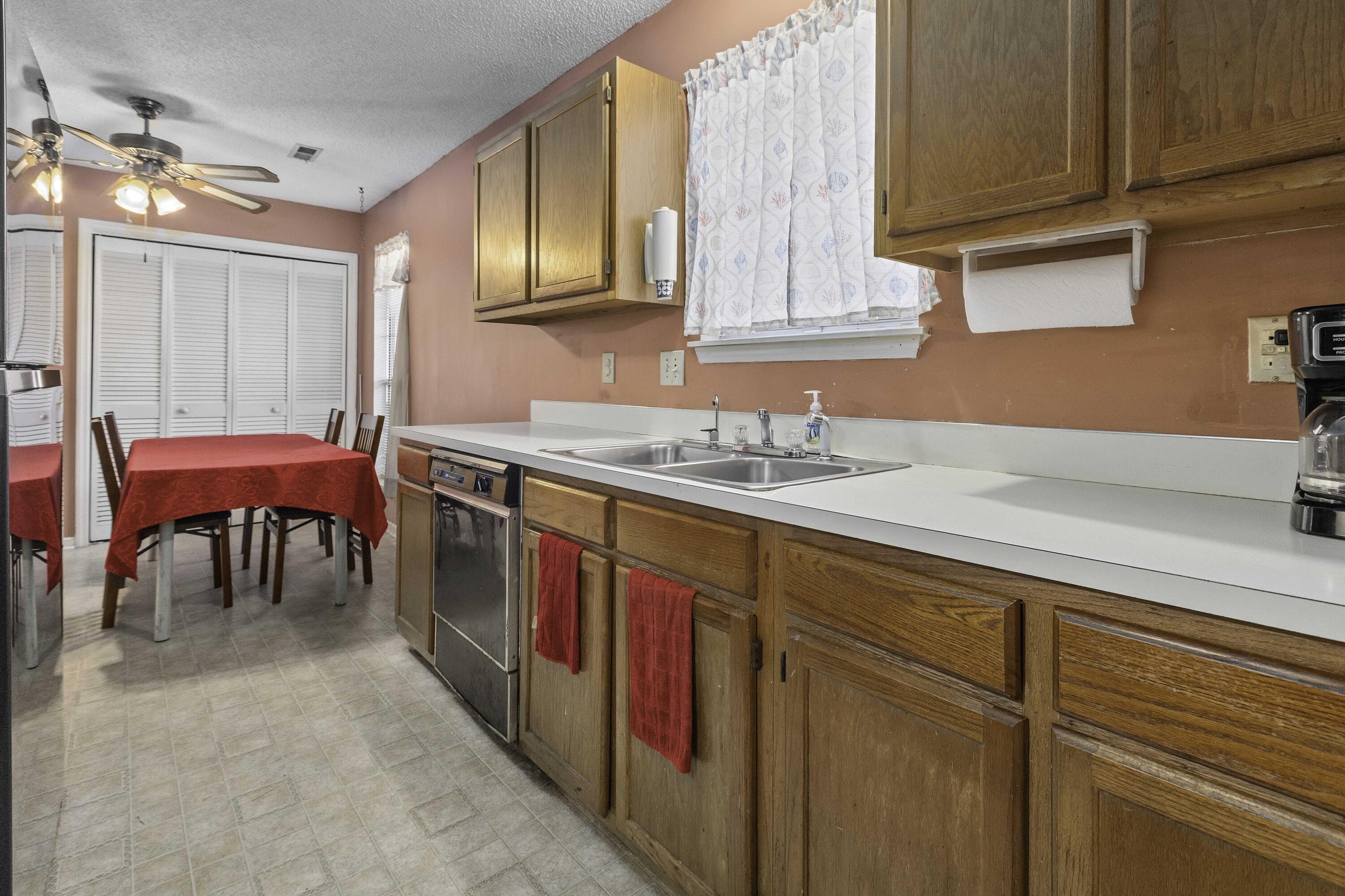 450 Indigo Road Goose Creek, SC 29445 - Photo 26 of 39 450IndigoRd-CasaVerdemediaLLC30