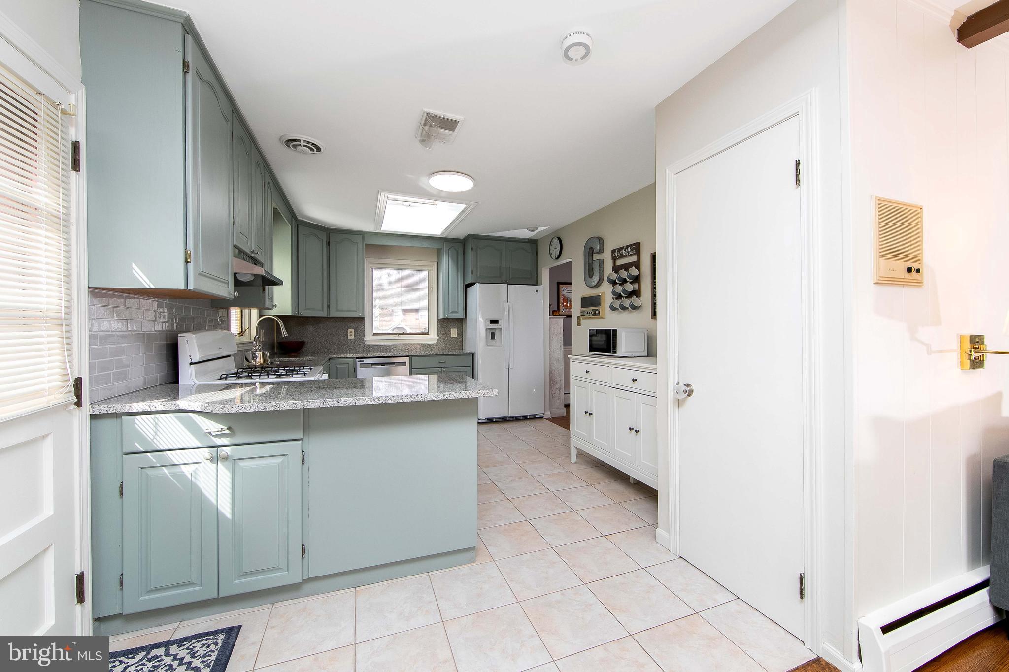 800 West Rolling Road Springfield, PA 19064 - Photo 18 of 53