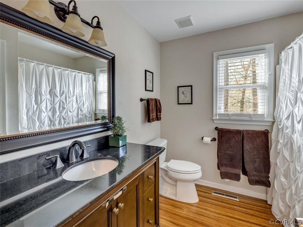 10405 White Rabbit Road North Chesterfield, VA 23235 - Photo 11 of 38