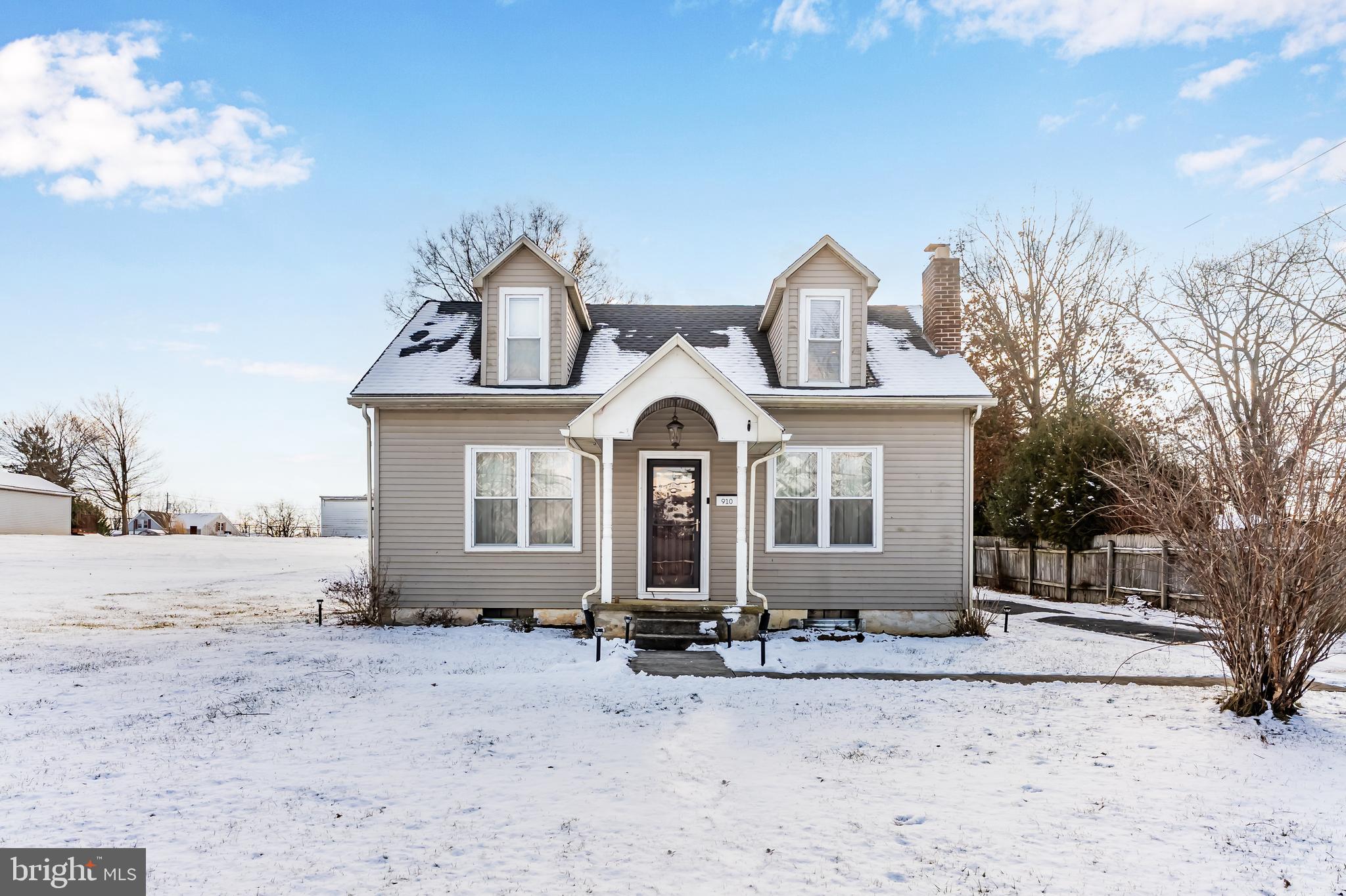 Welcome to 910 W. Louther St; Carlisle