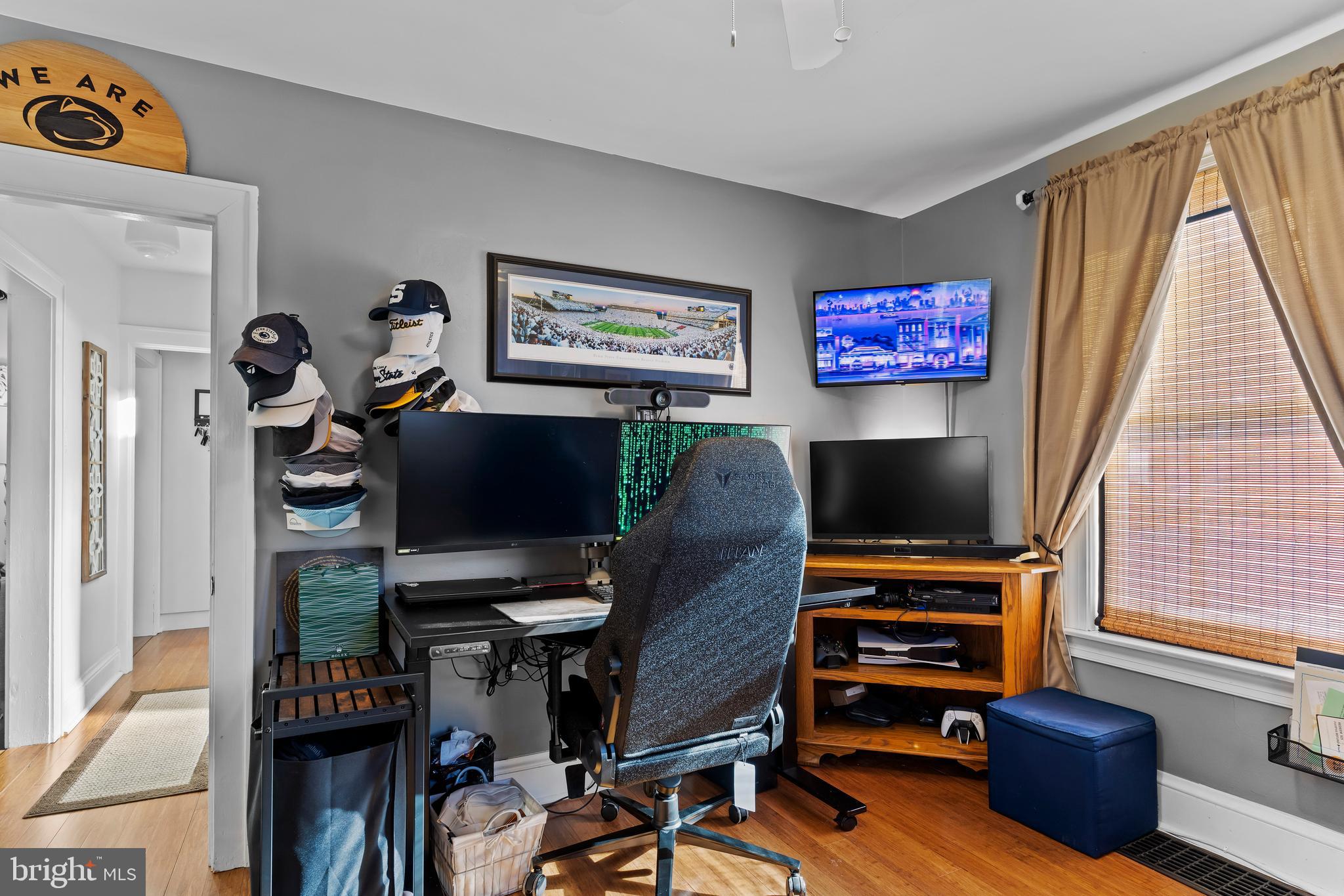 910 West Louther Street Carlisle, PA 17013 - Photo 18 of 39