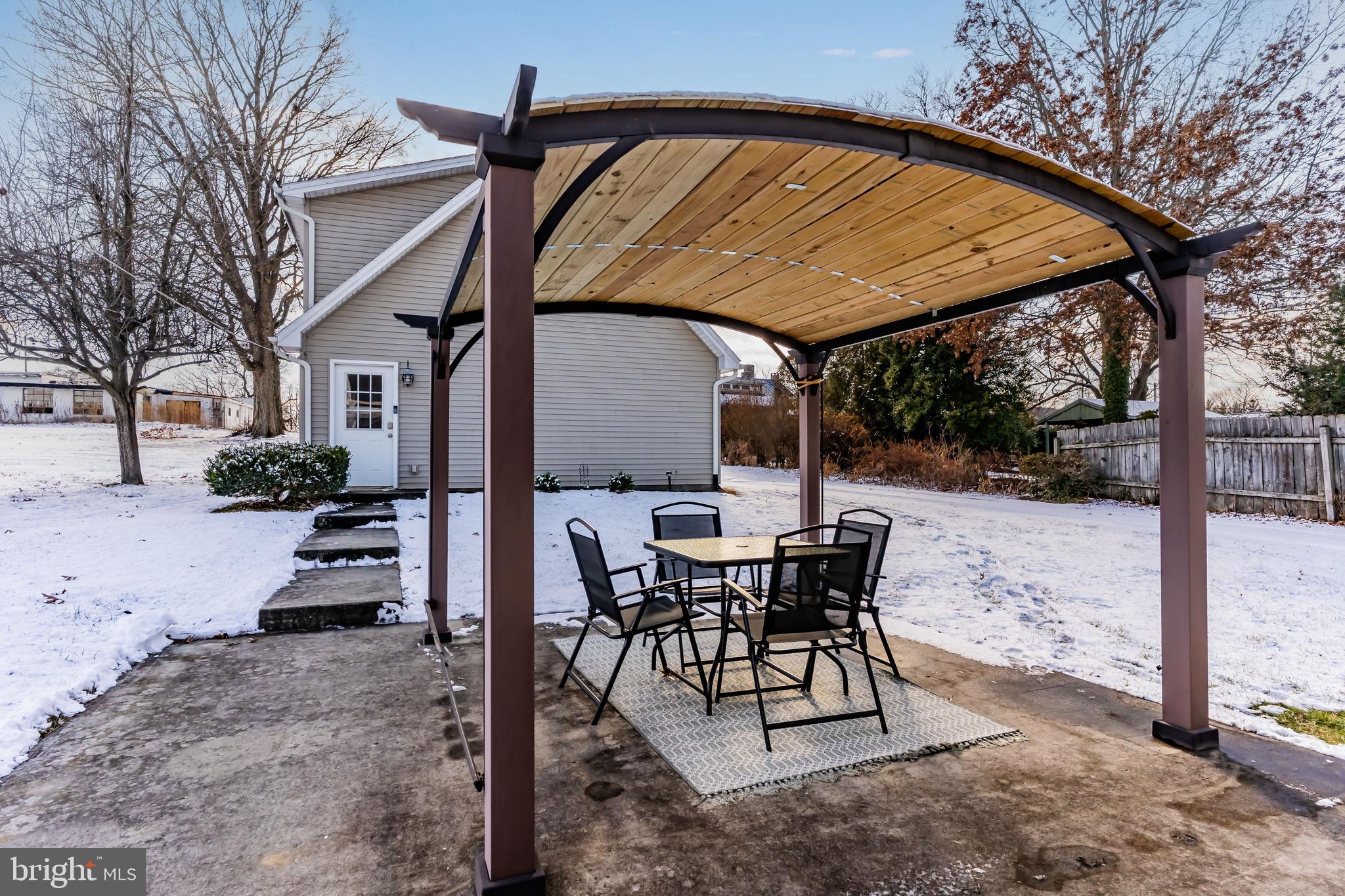 910 West Louther Street Carlisle, PA 17013 - Photo 27 of 39 Outdoor Patio