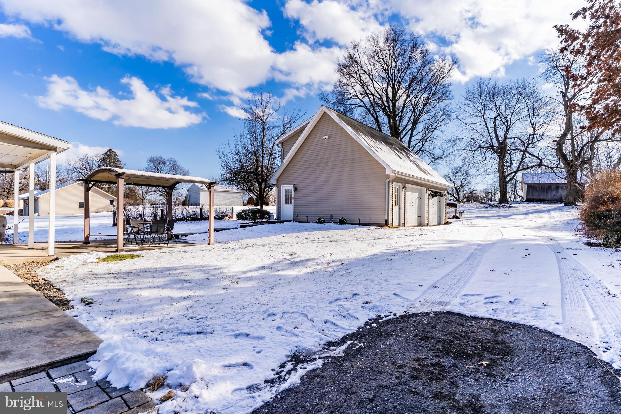 910 West Louther Street Carlisle, PA 17013 - Photo 29 of 39 Detached Oversized Double Garage